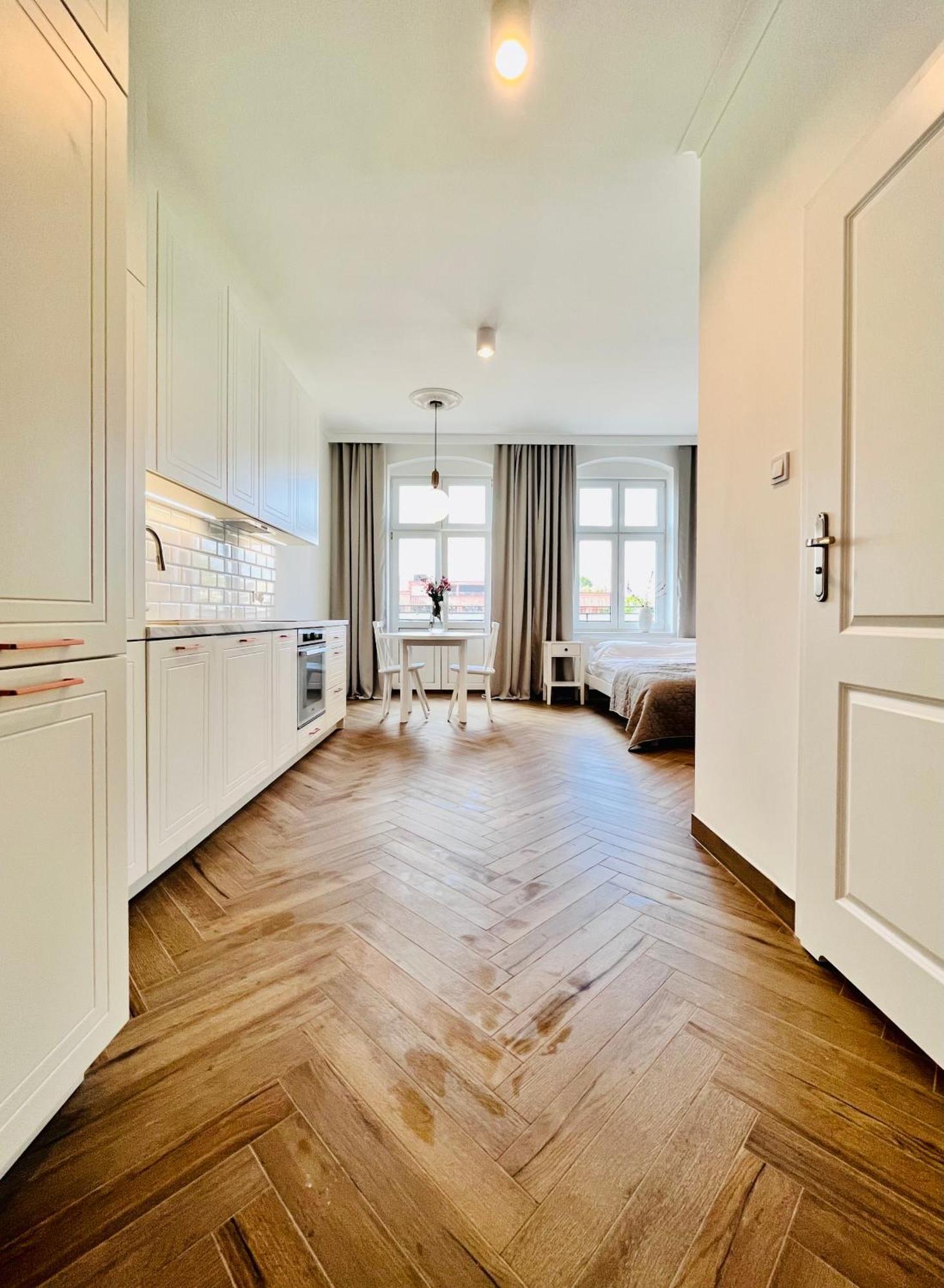 Apartamenty Lubin - Noclegi Lubin エクステリア 写真