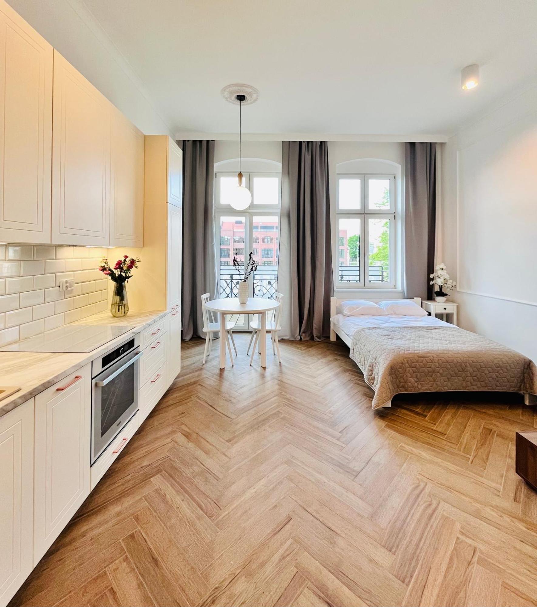 Apartamenty Lubin - Noclegi Lubin エクステリア 写真